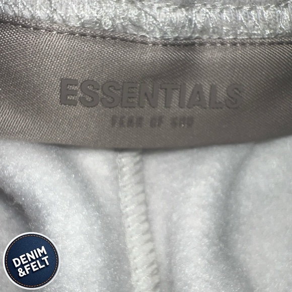Essentials Fear of God Essentials Light Oatmeal Sweat Shorts | NEW/NWT!!🔥 - Picture 10 of 15